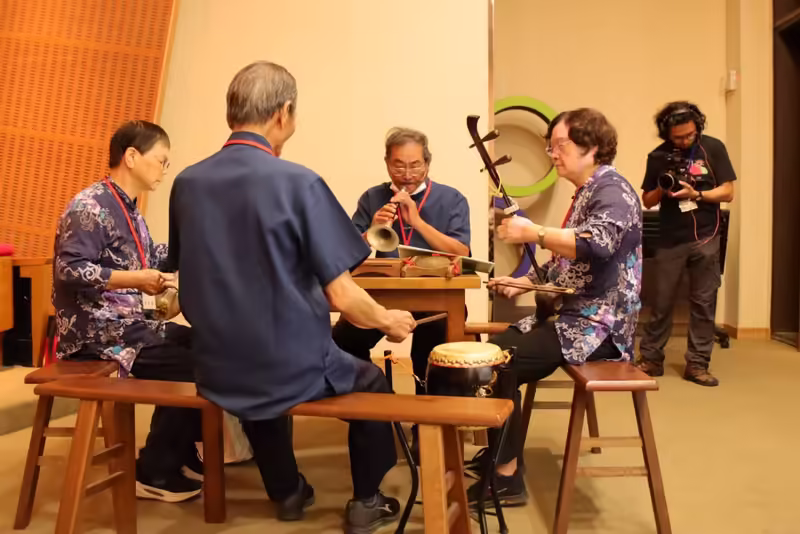 圖:林作長客家八音團示範演出