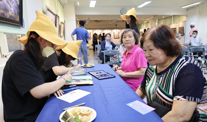 圖:全校16位美術班畢業生,5月25日上午10點將走進竹西里社區活動中心,由學生為社區民眾繪製似顏繪,並展出學生創作作品。(圖/光華國中)